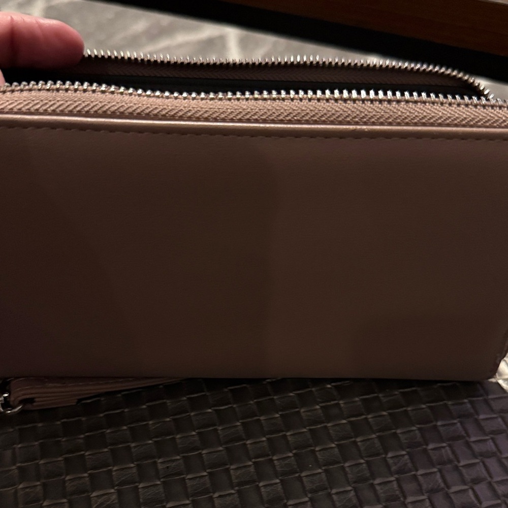 Steve Madden Blush Pink Wallet - Picture 5 of 5